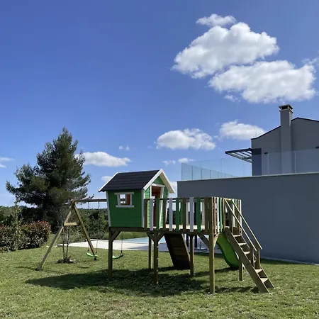 Infinity Near Pula For 8 Persons With 68 M2 Private Pool, Sauna & Kids Playground Villa
