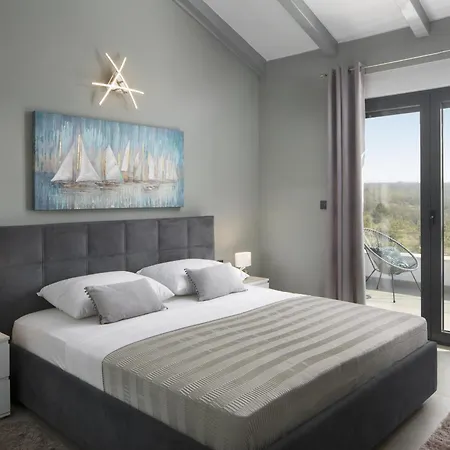 فيلة Infinity Near Pula For 8 Persons With 68 M2 Private Pool, Sauna & Kids Playground فودنيان